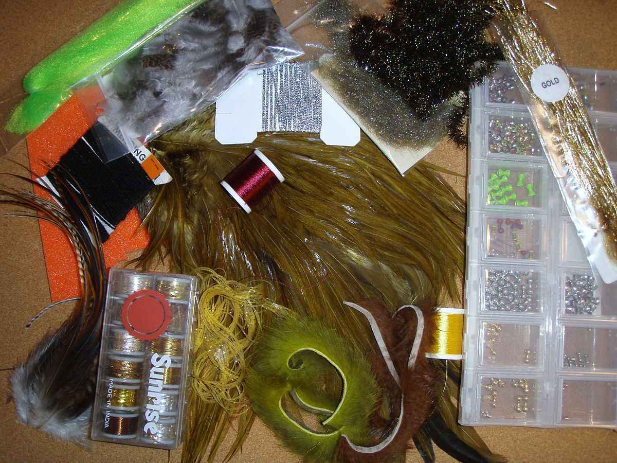 5 Best Fly Tying Kits: A Buyer's Guide to Fly Tying Supplies