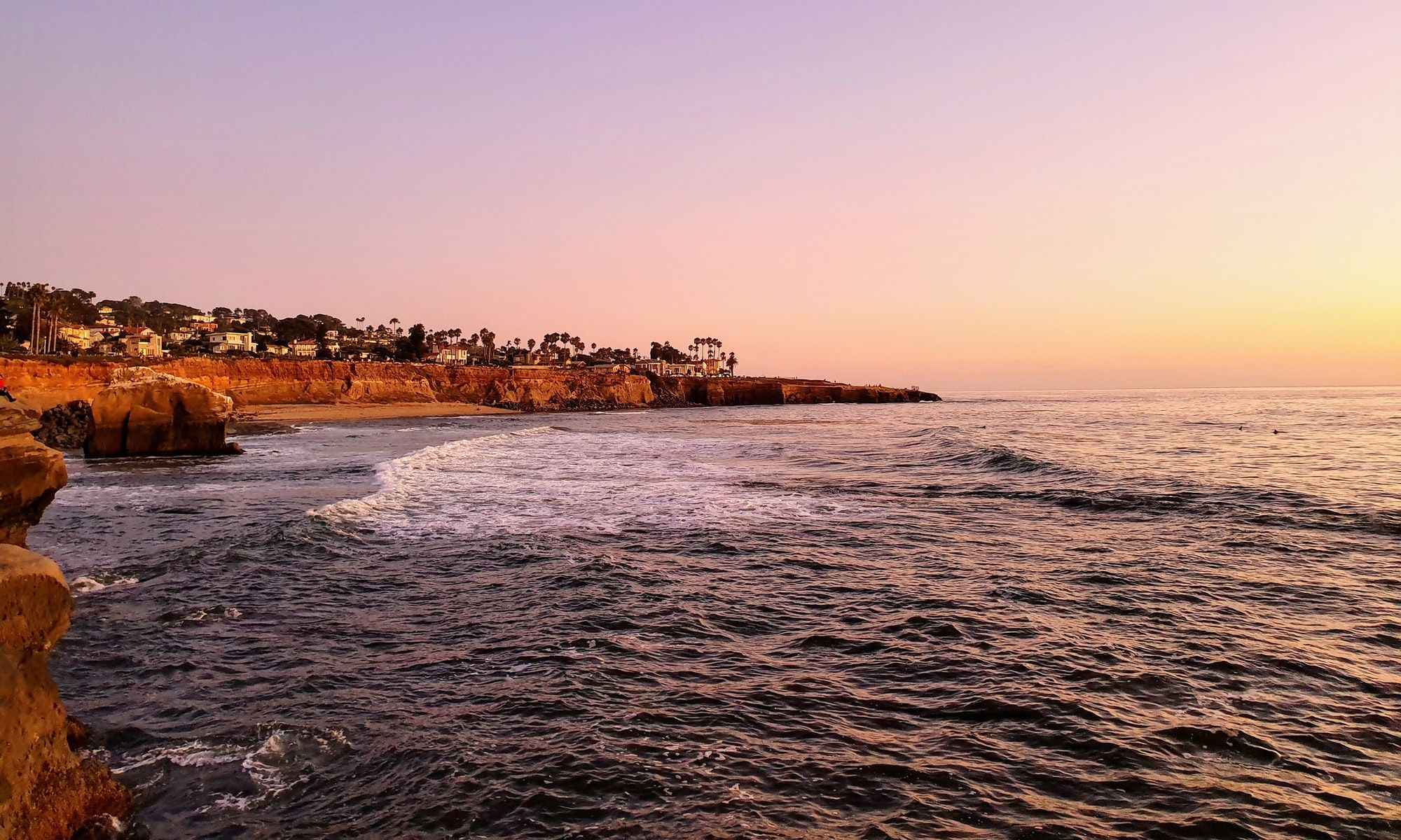 Coronado, CA Fishing: Beautiful Resort City with Great Fishing Spots Near Downtown San Diego