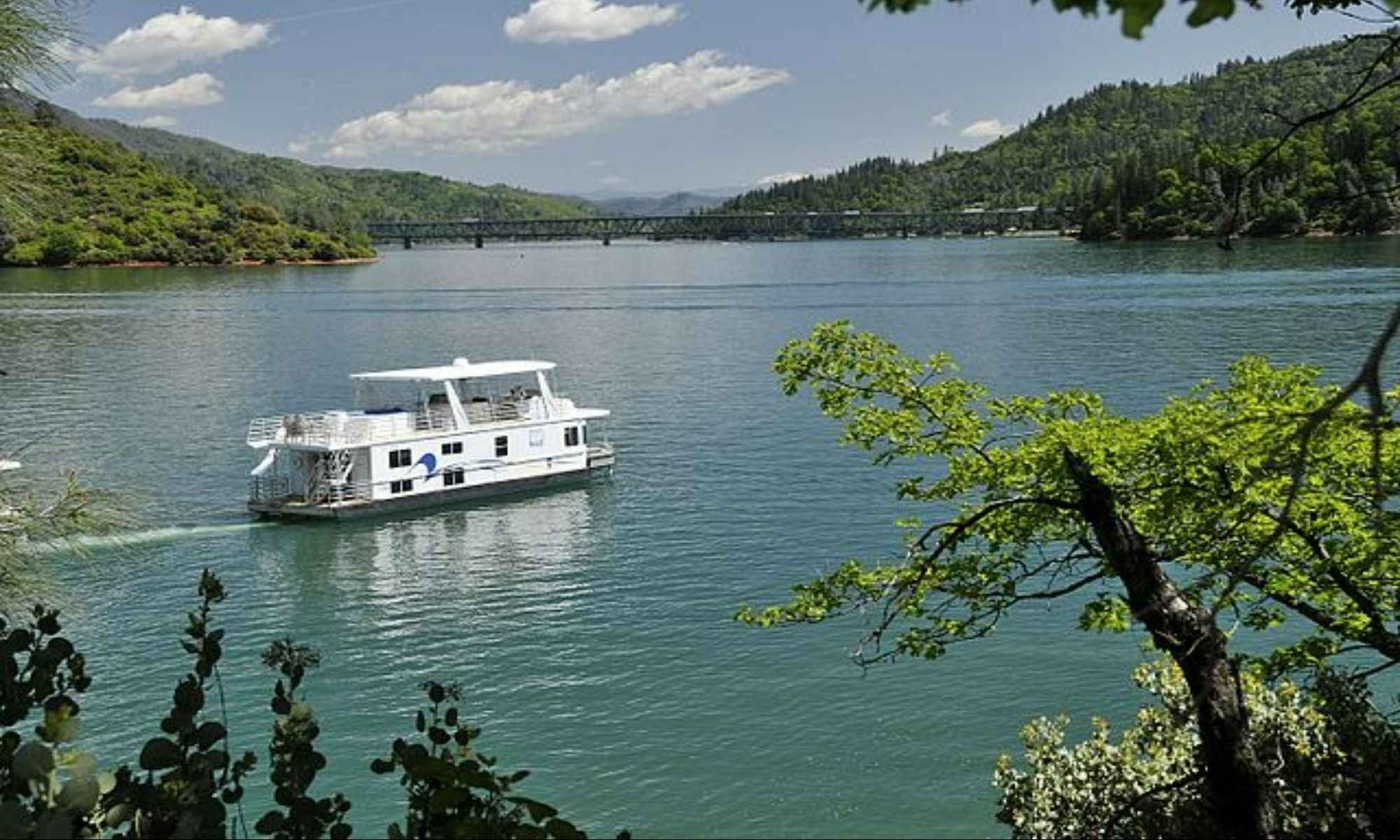 Book Your Fishing Charter in Shasta Lake, CA